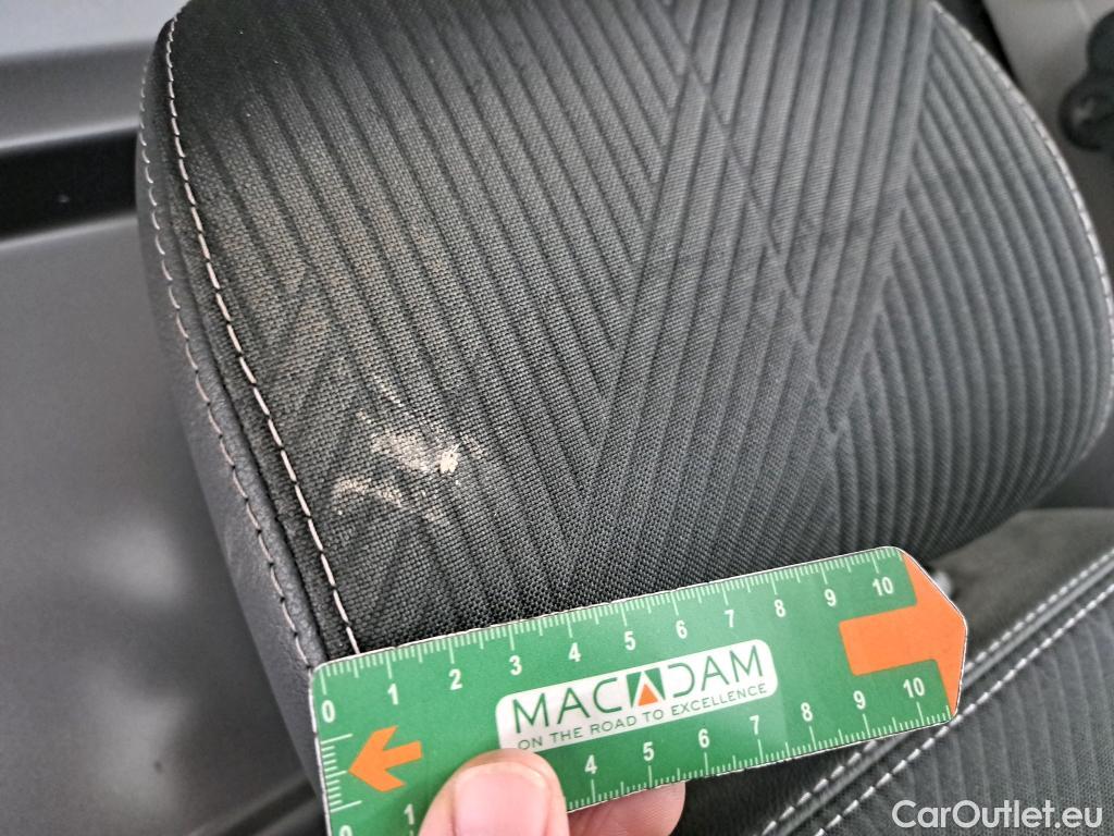  Renault  Trafic  Fourgon L1H1 1200 Confort 1.6 dCi 120CV BVM6 E6dT #48