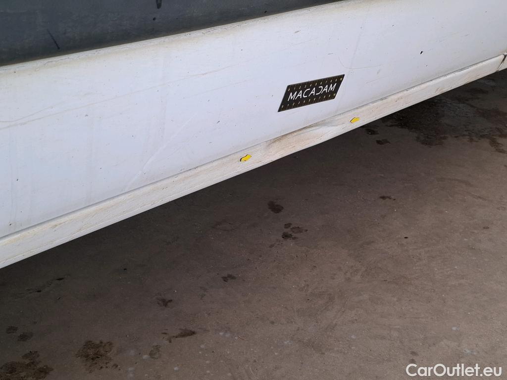  Renault  Master  III Fourgon L2H2 3 5 Grand Confort dCi 130CV BVM6 7 Sieges E6 #18