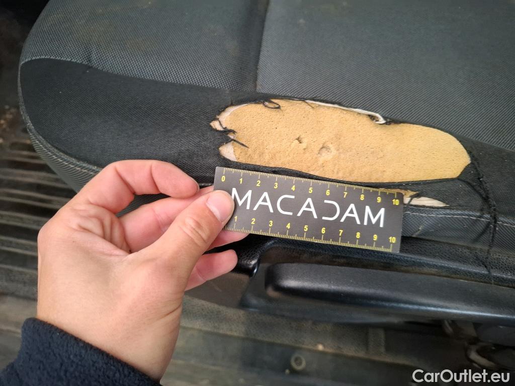  Renault  Master  III Fourgon L2H2 3 5 Grand Confort dCi 130CV BVM6 7 Sieges E6 #2