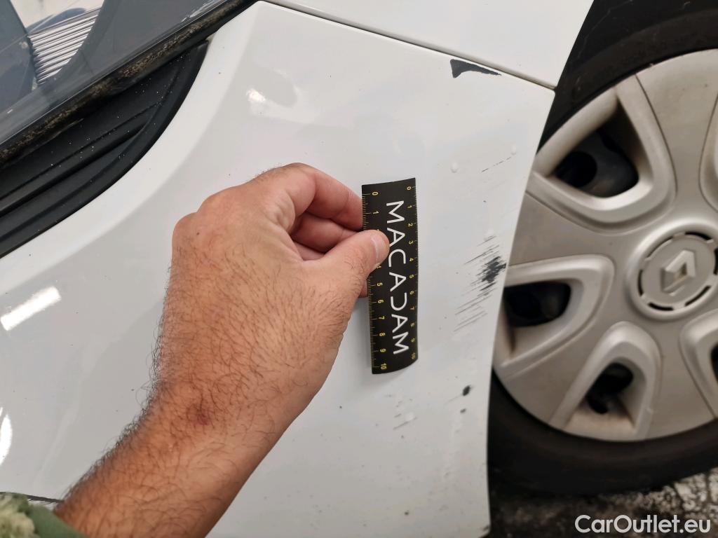  Renault  Clio  IV Air 1.5 dCi 75CV BVM5 E6 #21