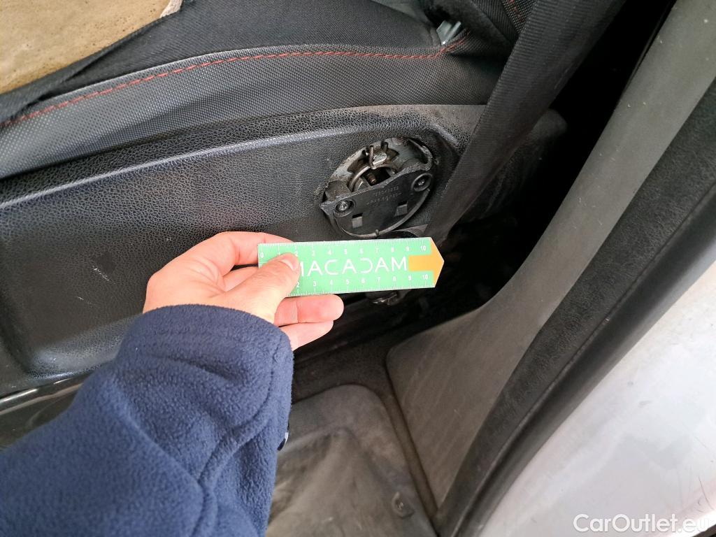  Renault  Master  Fourgon L2H2 3 5 Grand Confort dCi 130CV BVM6 E6 #90