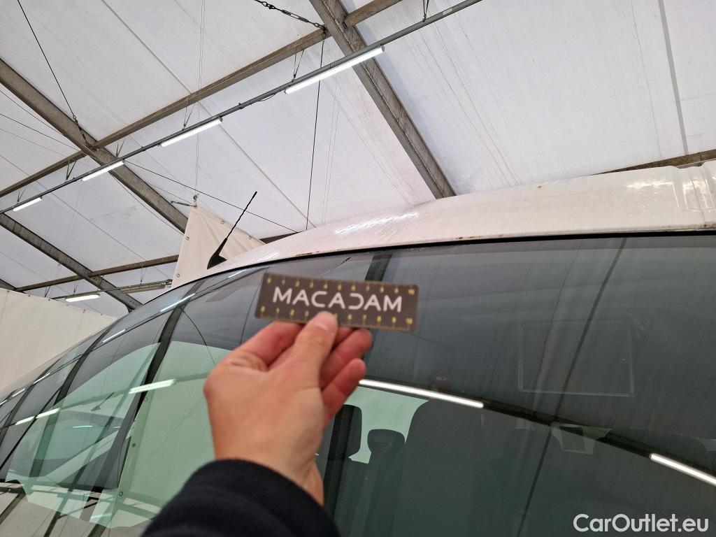  Renault  Master  III Fourgon L2H2 3 5 Grand Confort dCi 130CV BVM6 7 Sieges E6 #20