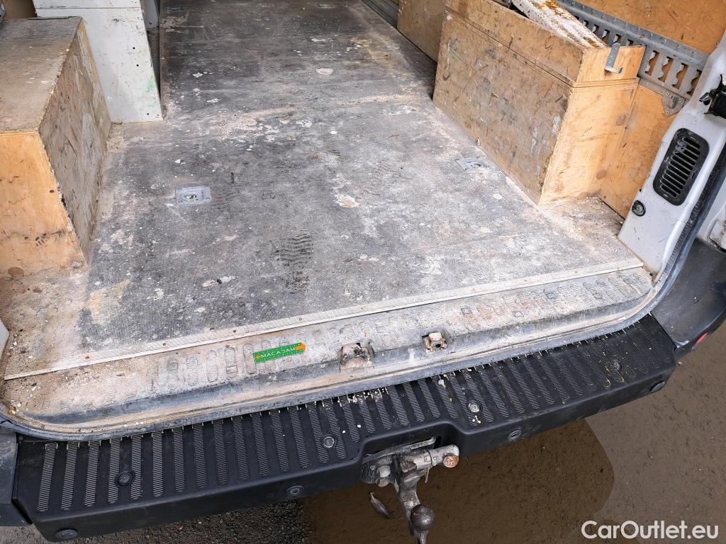  Renault  Master  III Fourgon L3H2 3 5 Grand Confort dCi 145CV BVM6 E6 #28