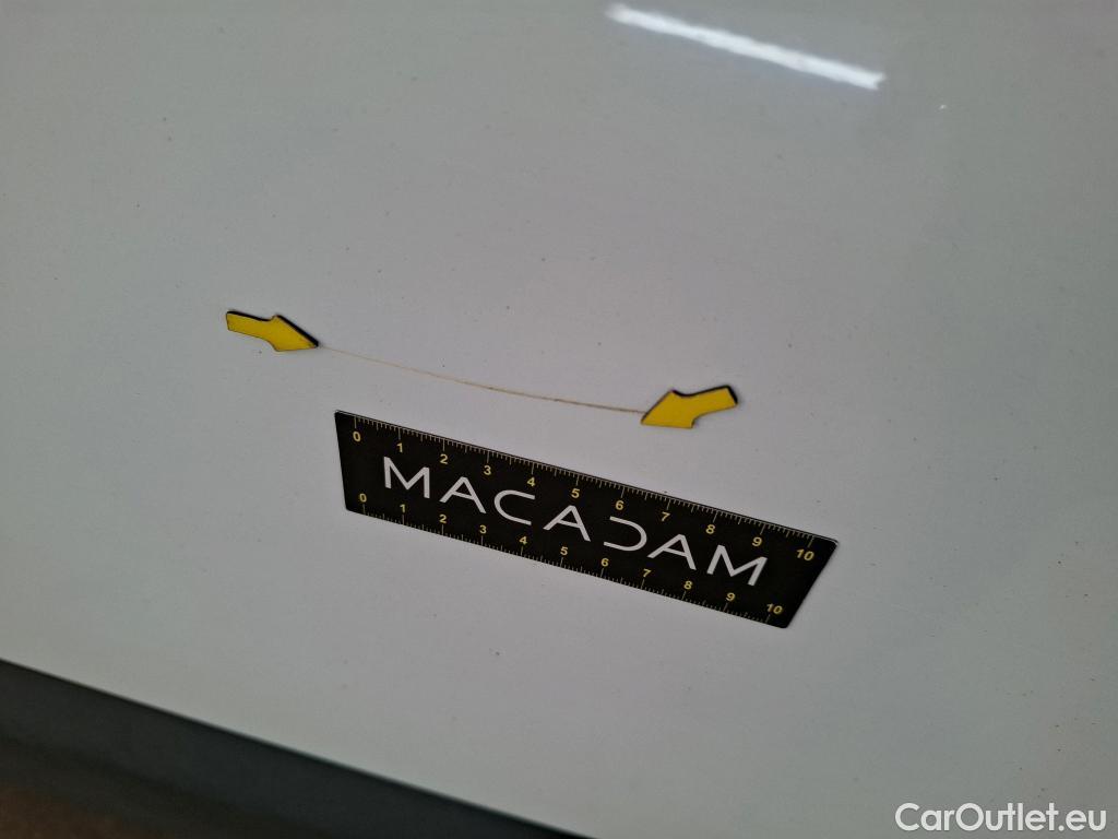  Renault  Master  III Fourgon L2H2 3 5 Grand Confort dCi 130CV BVM6 7 Sieges E6 #60