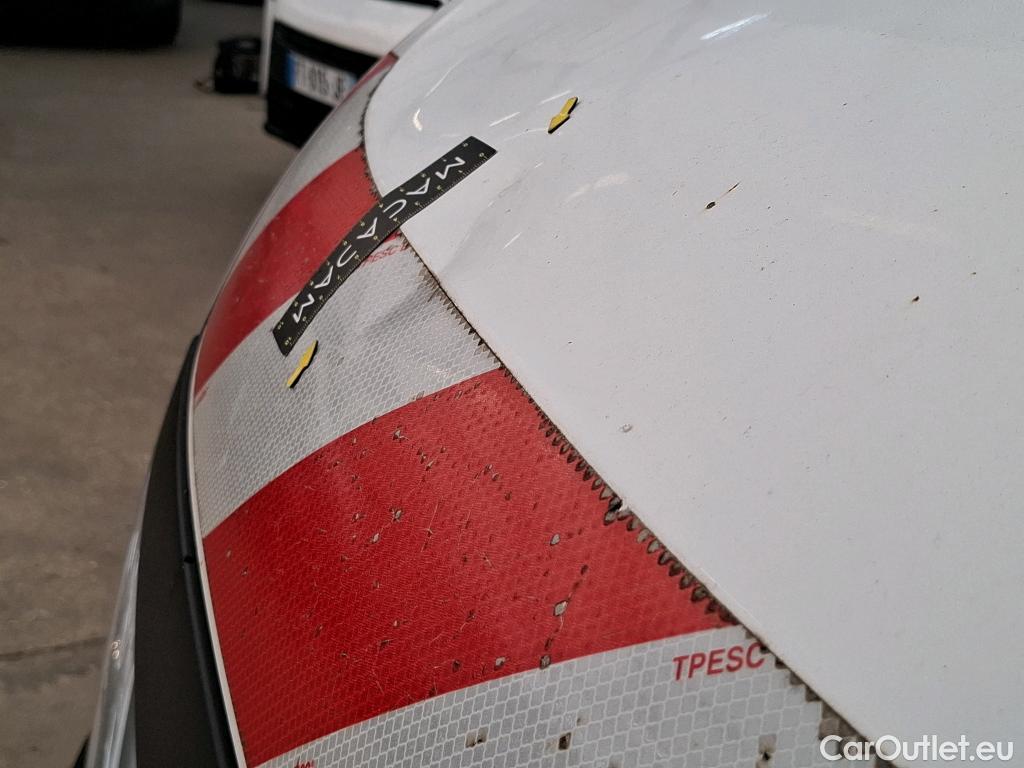  Renault  Master  III Fourgon L2H2 3 5 Grand Confort dCi 130CV BVM6 7 Sieges E6 #16