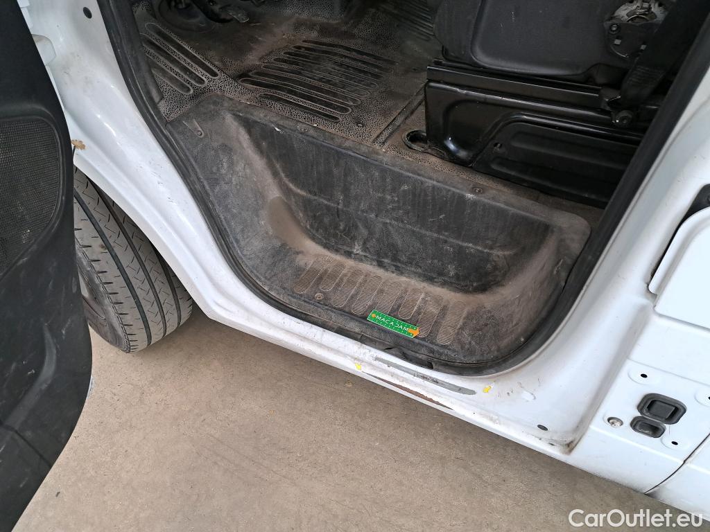  Renault  Master  Fourgon L2H2 3 5 Grand Confort dCi 130CV BVM6 E6 #64