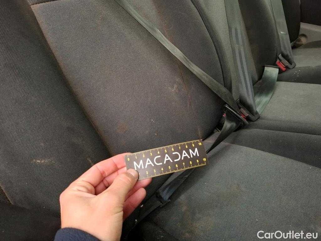  Renault  Master  III Fourgon L2H2 3 5 Grand Confort dCi 130CV BVM6 7 Sieges E6 #56