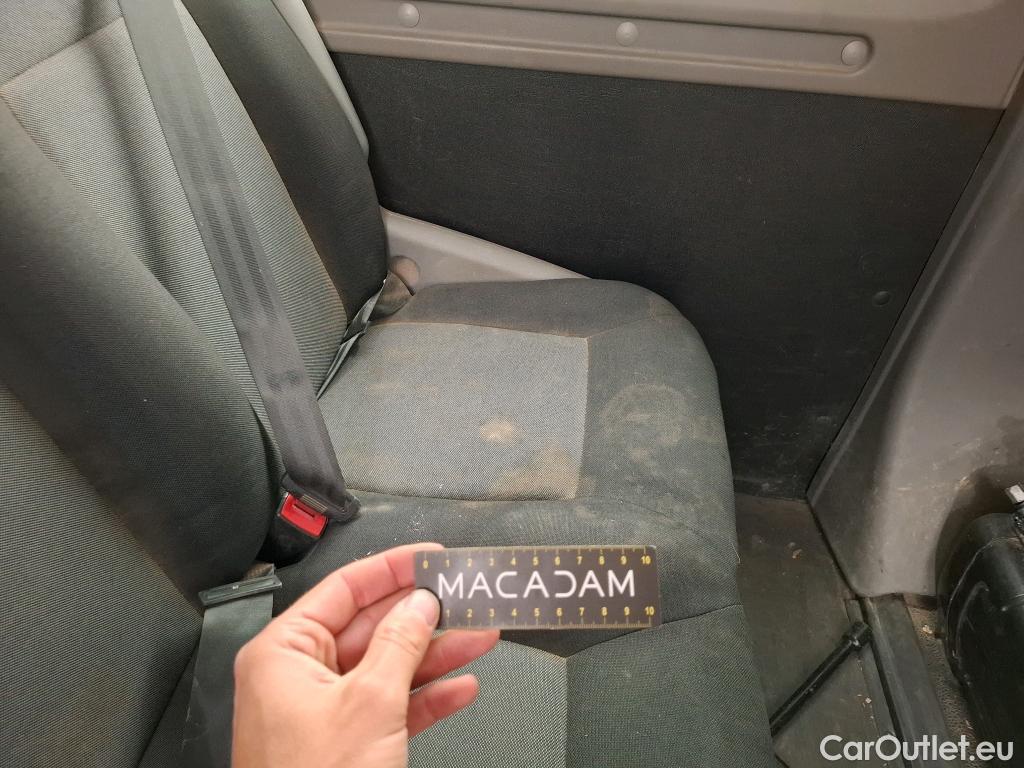  Renault  Master  III Fourgon L2H2 3 5 Grand Confort dCi 130CV BVM6 7 Sieges E6 #58