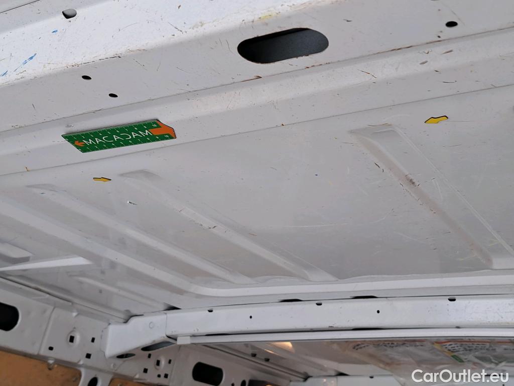  Renault  Master  III Fourgon L3H2 3 5 Grand Confort dCi 145CV BVM6 E6 #4