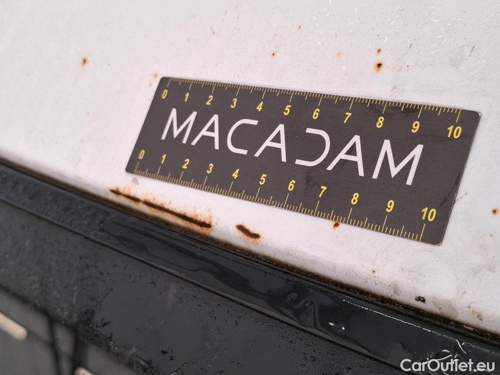  Renault  Master  III Fourgon L2H2 3 5 Grand Confort dCi 130CV BVM6 7 Sieges E6 #22