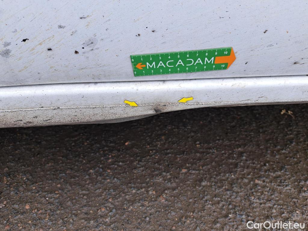  Renault  Master  III Fourgon L3H2 3 5 Grand Confort dCi 145CV BVM6 E6 #12