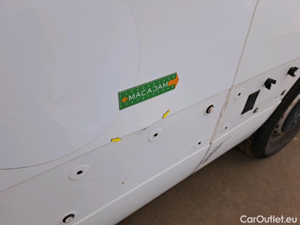  Renault  Master  Fourgon L2H2 3 5 Grand Confort dCi 130CV BVM6 E6 #98