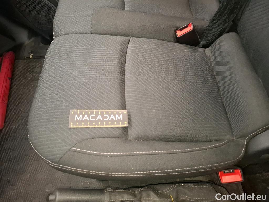  Renault  Trafic  III Fourgon L1H1 1200 Confort 1.6 dCi 120CV BVM6 E6dT #38