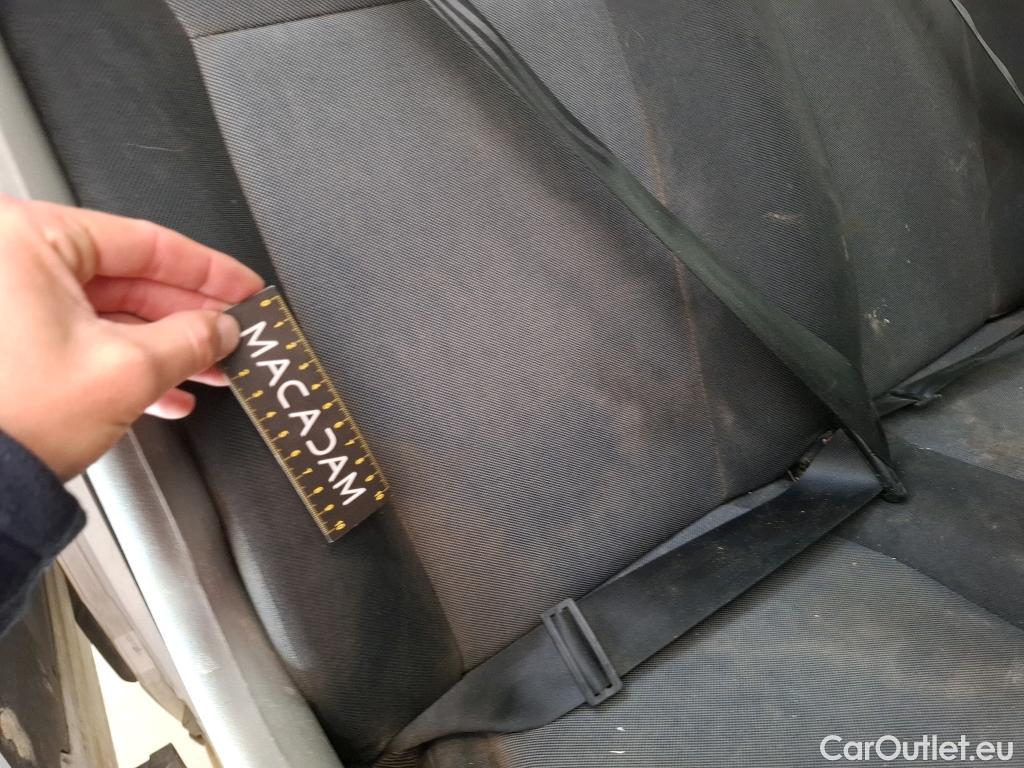  Renault  Master  III Fourgon L2H2 3 5 Grand Confort dCi 130CV BVM6 7 Sieges E6 #54