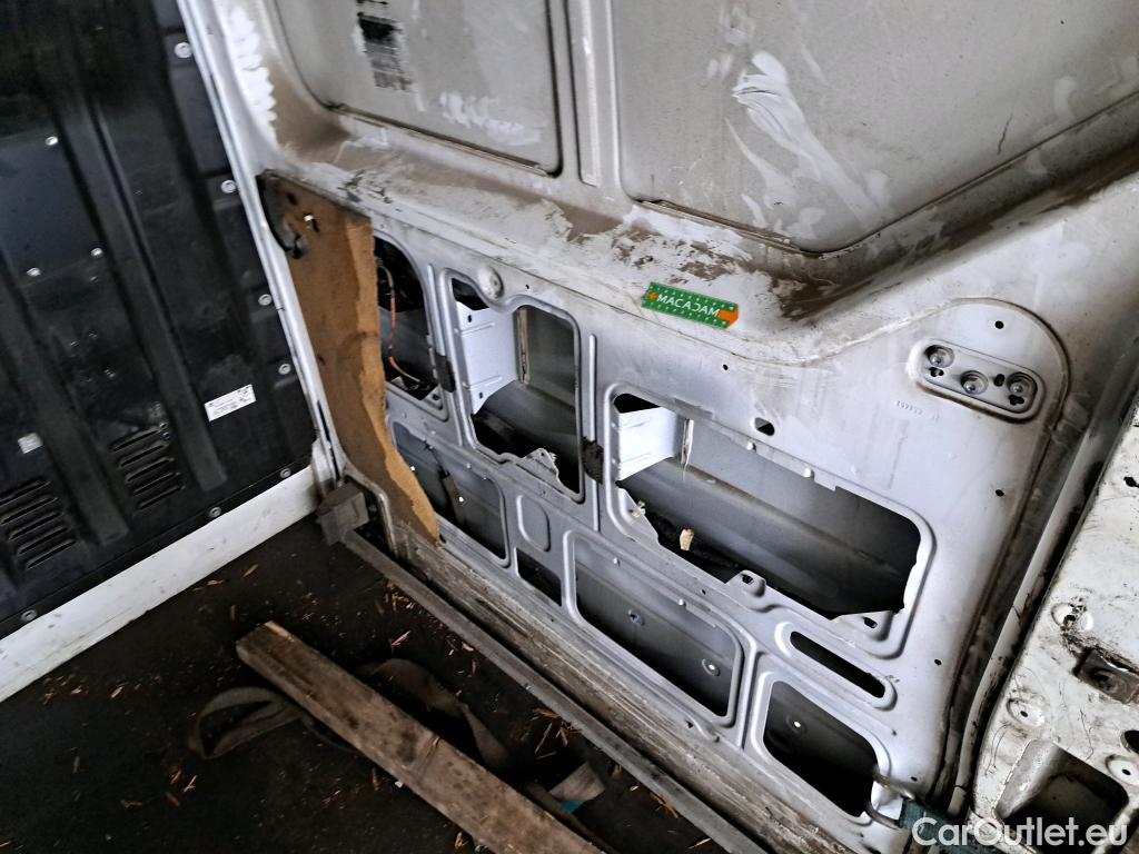  Renault  Master  Fourgon L2H2 3 5 Grand Confort dCi 130CV BVM6 E6 #46