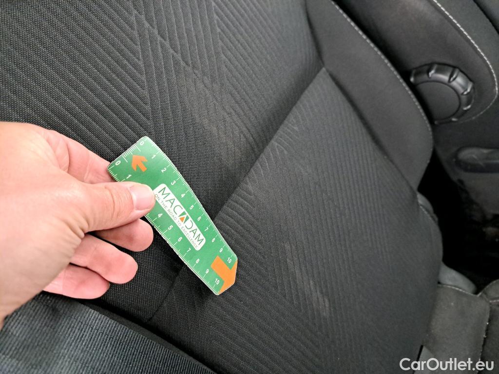  Renault  Trafic  Fourgon L1H1 1200 Confort 1.6 dCi 120CV BVM6 E6dT #87