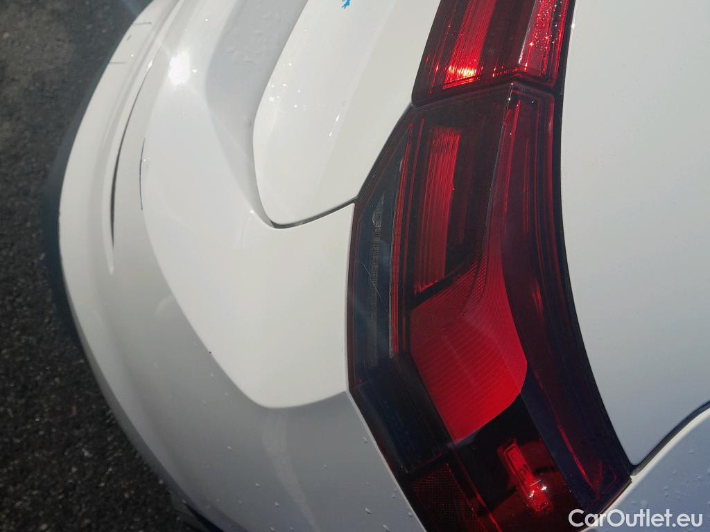  Volkswagen  Golf  VOLKSWAGEN / 2020 / 5P / berlina con portón 2.0 TDI 85kW (115CV) #1