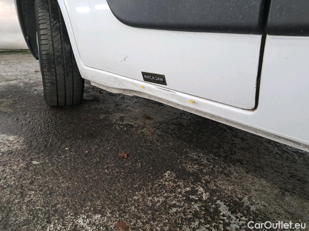  Renault  Master RENAULT  / 2014 / 4P / Fourgon tôlé &FG GCf Trac F3300 L1H1 dCi 110 Euro6 #16