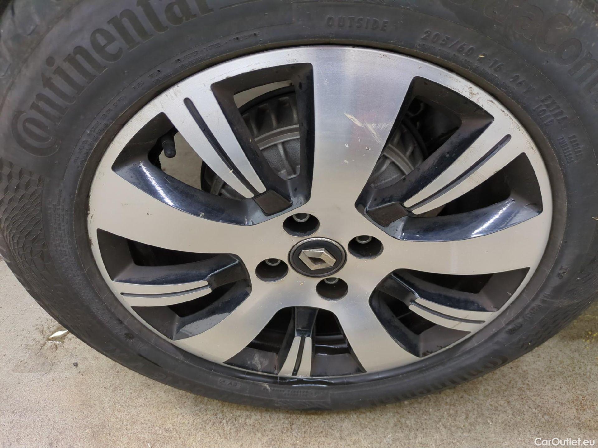  Renault  Captur  5p Crossover Business dCi 90 / TRANSFO VP/VF #28