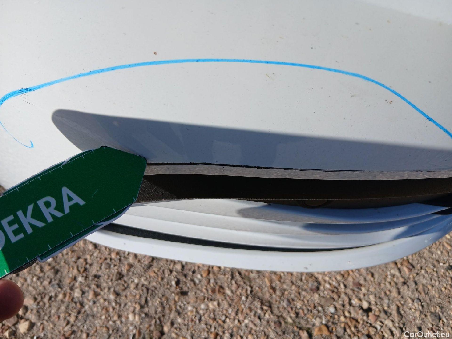  Volkswagen  Golf  VOLKSWAGEN / 2020 / 5P / berlina con portón Life 1.0 eTSI 81kW (110CV) DSG #10