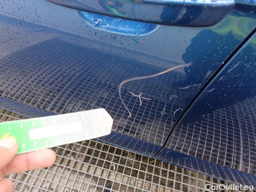  Volkswagen  Polo VOLKSWAGEN  / 2017 / 5P / berlina con portón United 1.0 TSI 81kW (110CV)(SP) #6