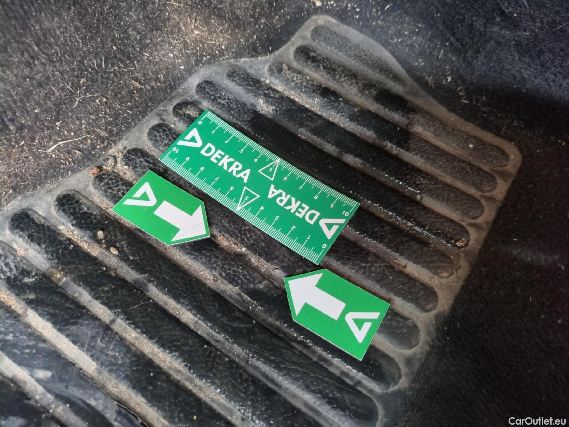  Renault  Captur  5p Crossover Business dCi 90 / TRANSFO VP/VF #7