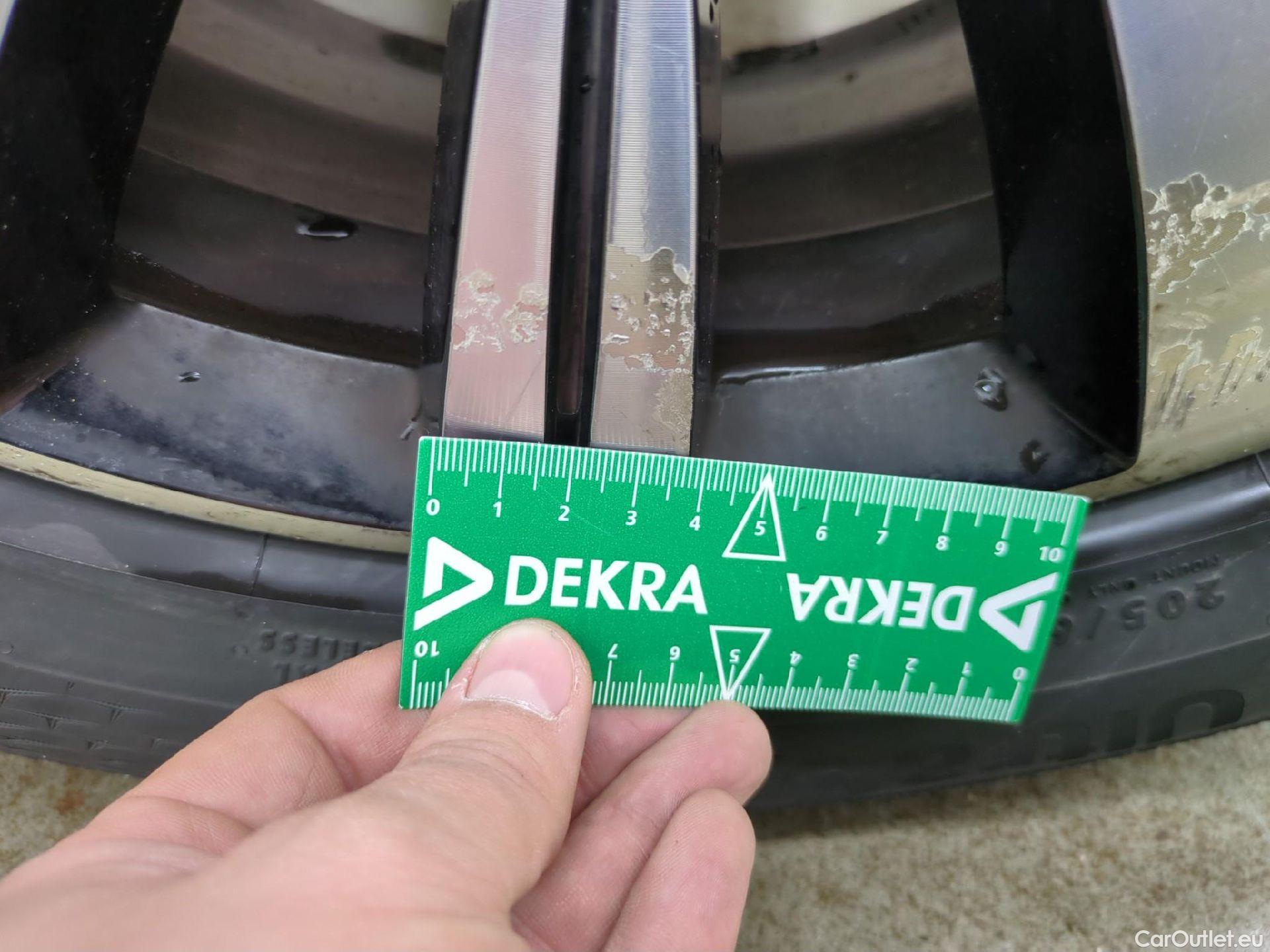  Renault  Captur  5p Crossover Business dCi 90 / TRANSFO VP/VF #21