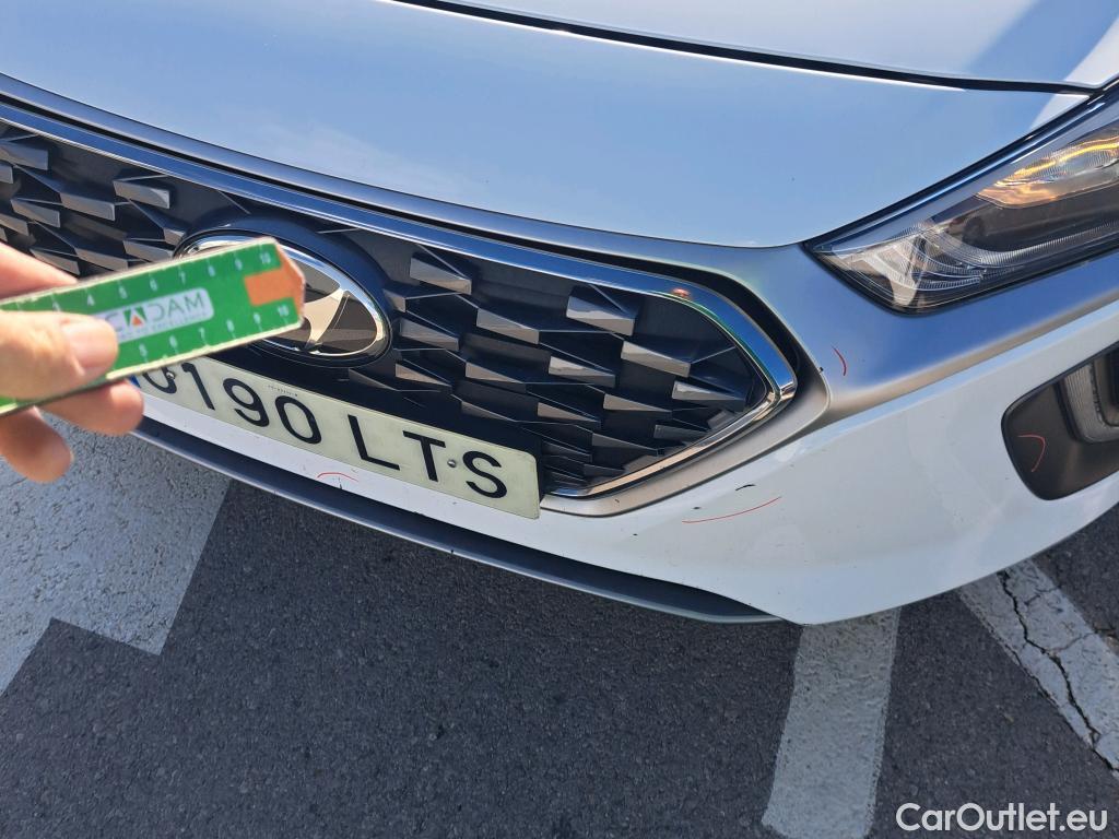  Hyundai   Ioniq HYUNDAI / 2019 / 5P / berlina con portón 1.6 GDI PHEV Klass DCT #45