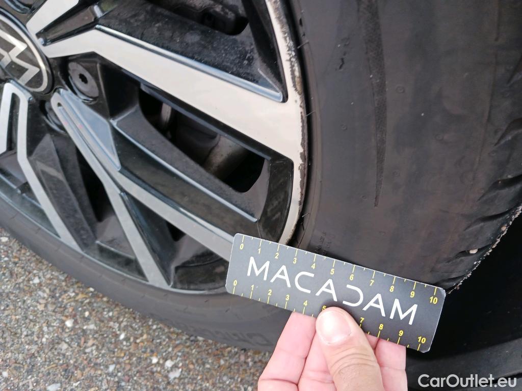  Volkswagen  Passat VOLKSWAGEN  / 2019 / 5P / familiar Variant Executive 2.0 TDI 110kW DSG #12