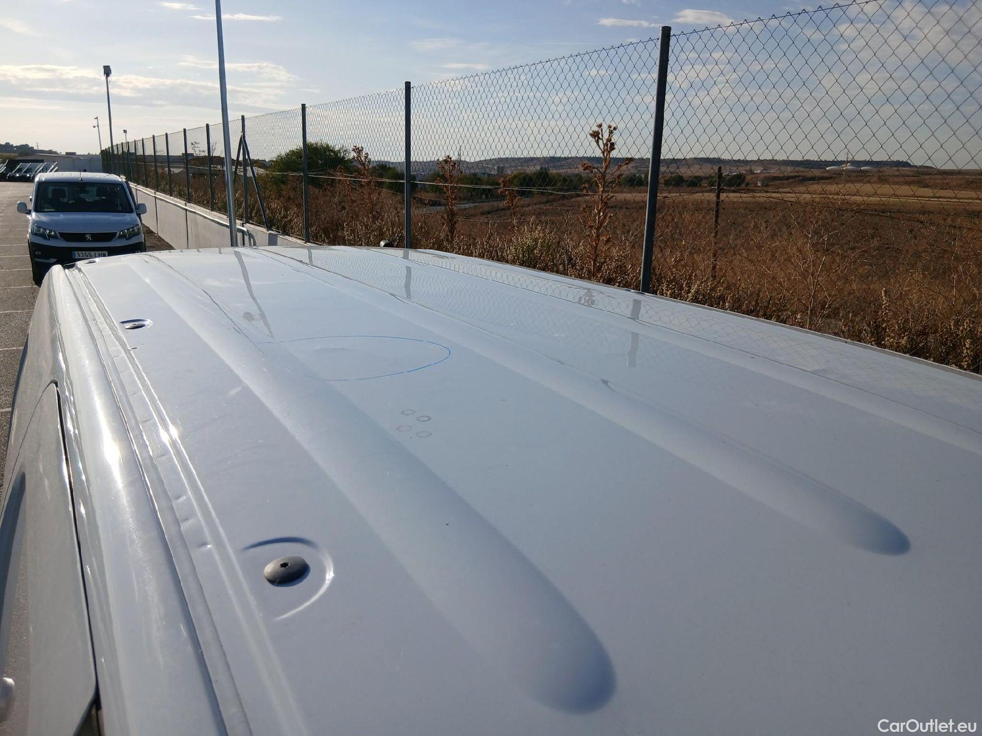  Nissan  NV200 NISSAN NV250 / 2019 / 4P / furgón 2pl 1.5dCi 70 kW (95 CV) L2H1 COMFORT #32