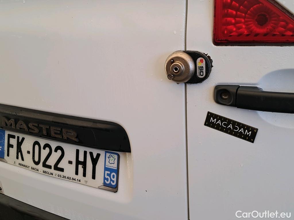  Renault  Master RENAULT  / 2014 / 4P / Fourgon tôlé &FG GCf Trac F3300 L1H1 dCi 110 Euro6 #22