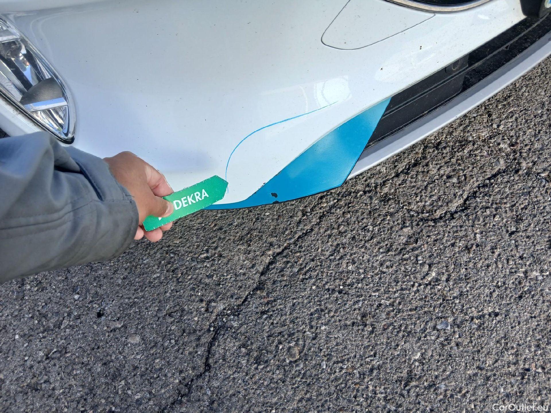  Ford  Kuga FORD  / 2019 / 5P / todoterreno Titanium 2.5 Duratec PHEV 165kW Auto #8