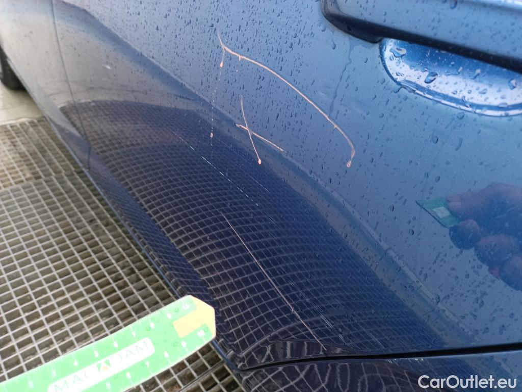  Volkswagen  Polo VOLKSWAGEN  / 2017 / 5P / berlina con portón United 1.0 TSI 81kW (110CV)(SP) #14