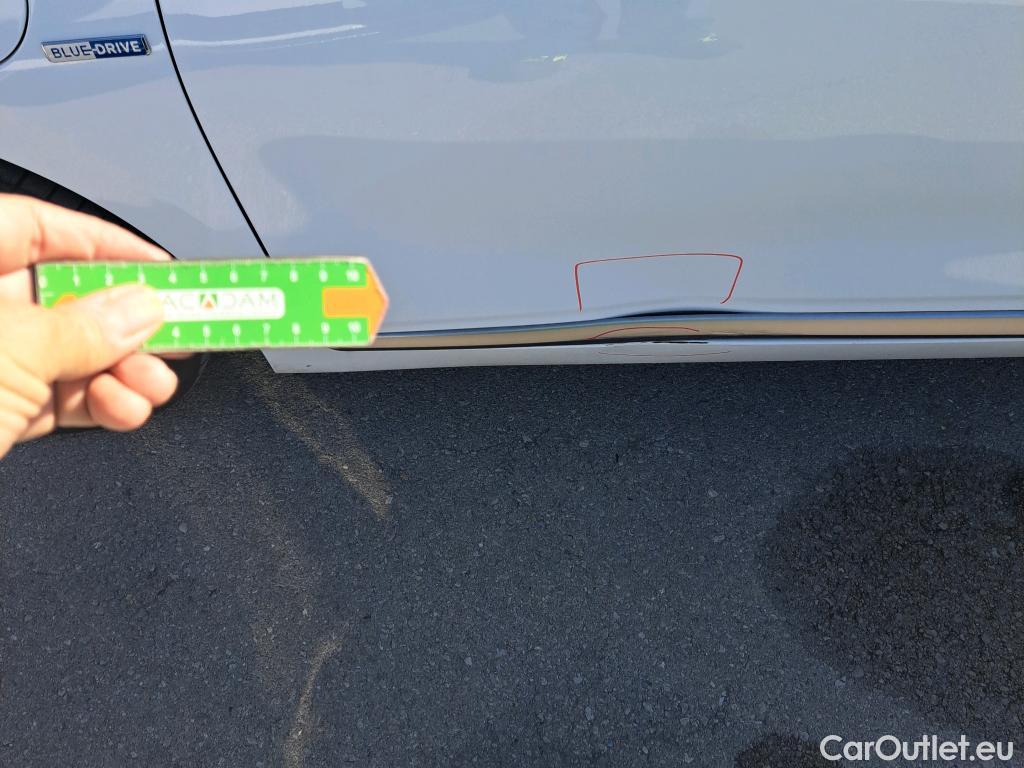  Hyundai   Ioniq HYUNDAI / 2019 / 5P / berlina con portón 1.6 GDI PHEV Klass DCT #11