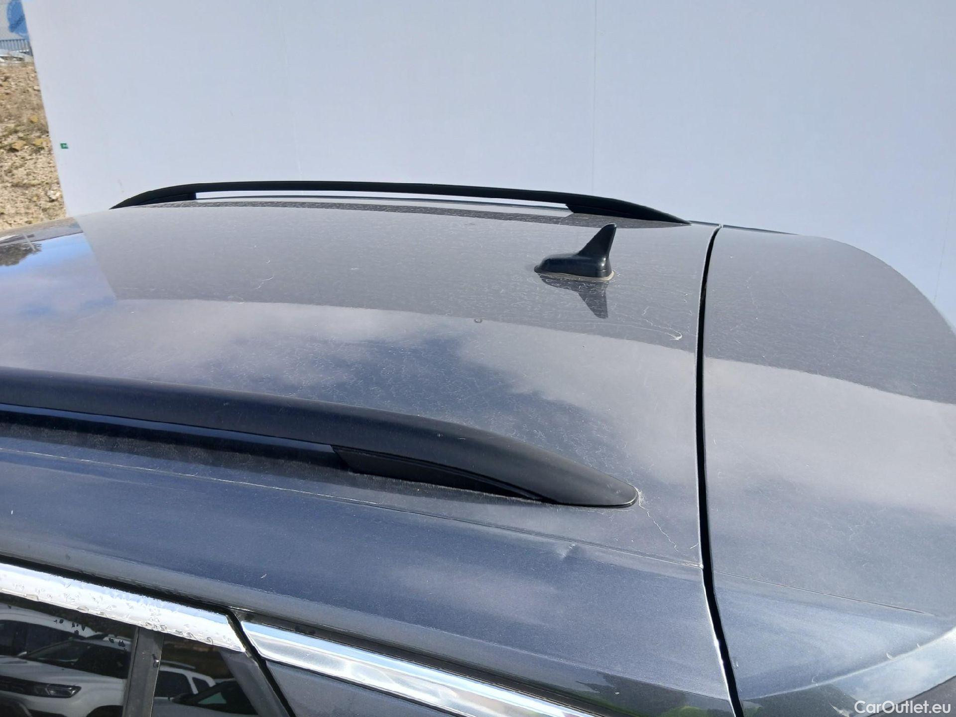  Volkswagen  T-ROC VOLKSWAGEN  / 2017 / 5P / todoterreno Advance 1.0 TSI 81kW (110CV) #37