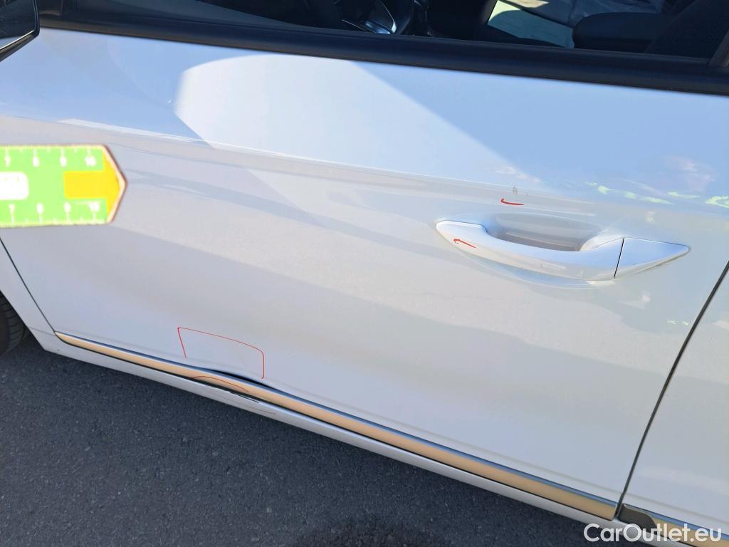  Hyundai   Ioniq HYUNDAI / 2019 / 5P / berlina con portón 1.6 GDI PHEV Klass DCT #8