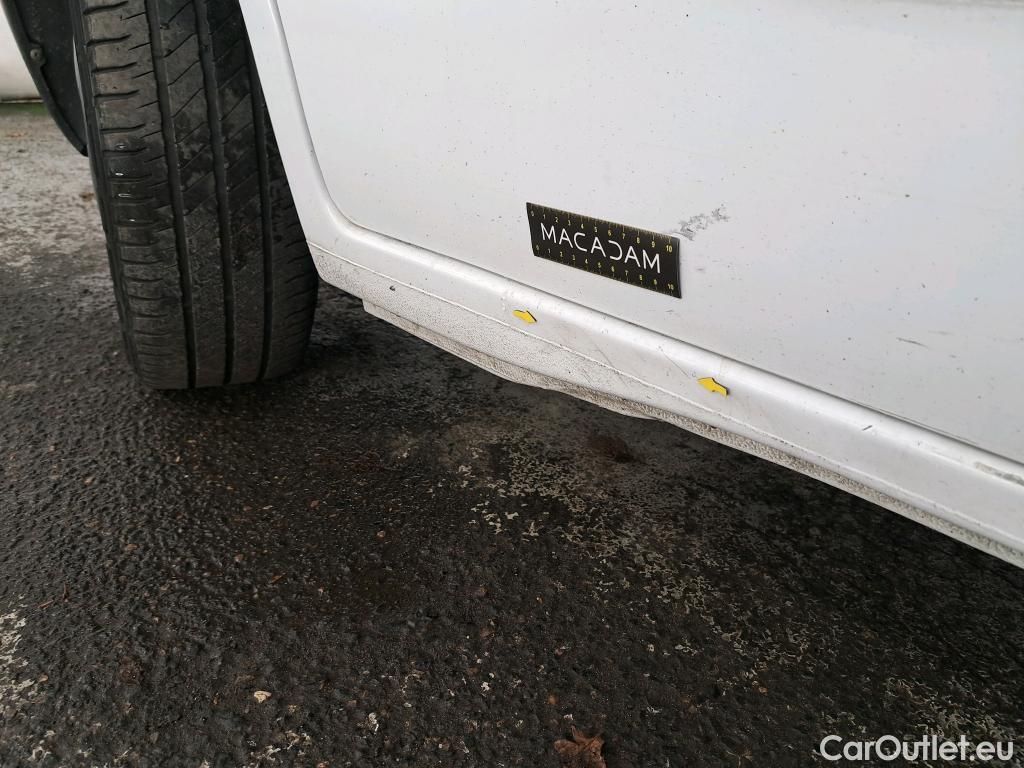  Renault  Master RENAULT  / 2014 / 4P / Fourgon tôlé &FG GCf Trac F3300 L1H1 dCi 110 Euro6 #17