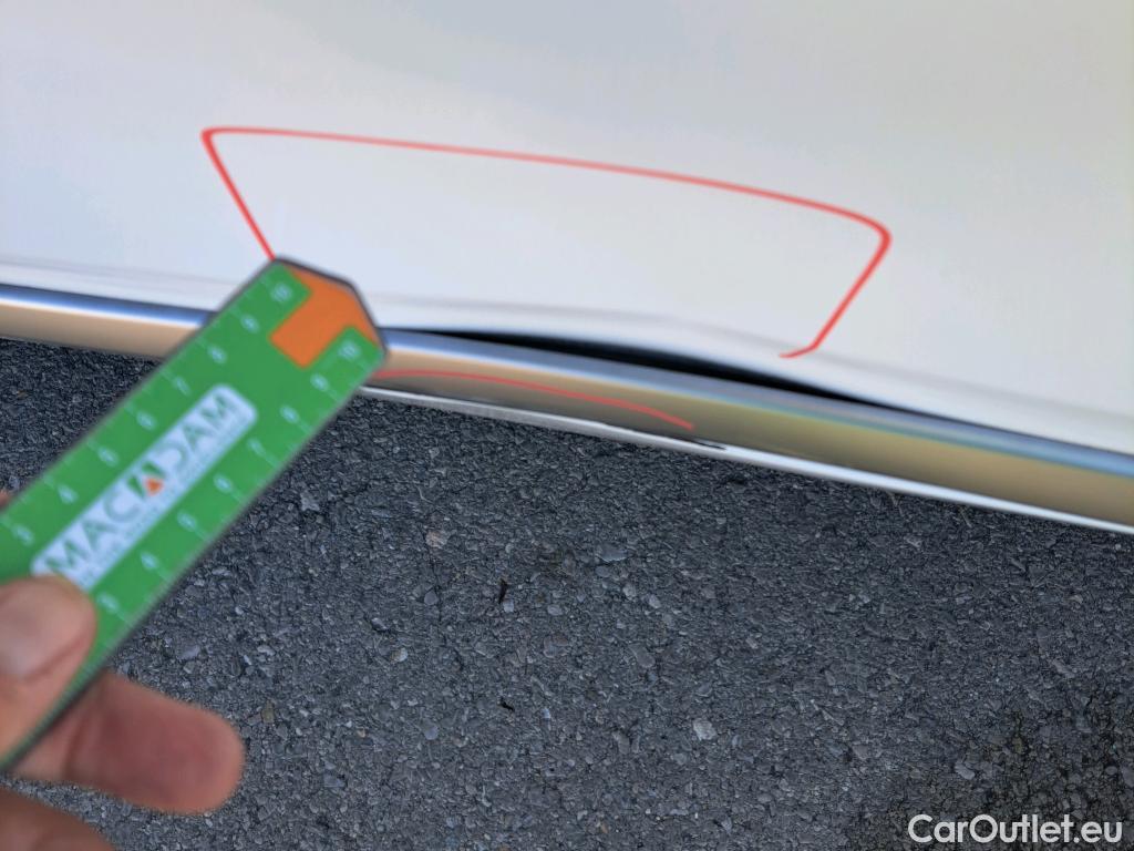  Hyundai   Ioniq HYUNDAI / 2019 / 5P / berlina con portón 1.6 GDI PHEV Klass DCT #9