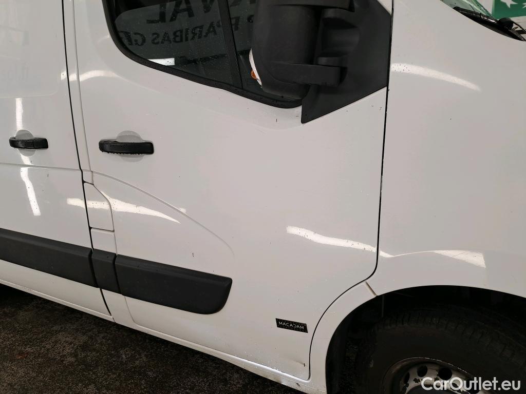  Renault  Master RENAULT  / 2014 / 4P / Fourgon tôlé &FG GCf Trac F3300 L1H1 dCi 110 Euro6 #14
