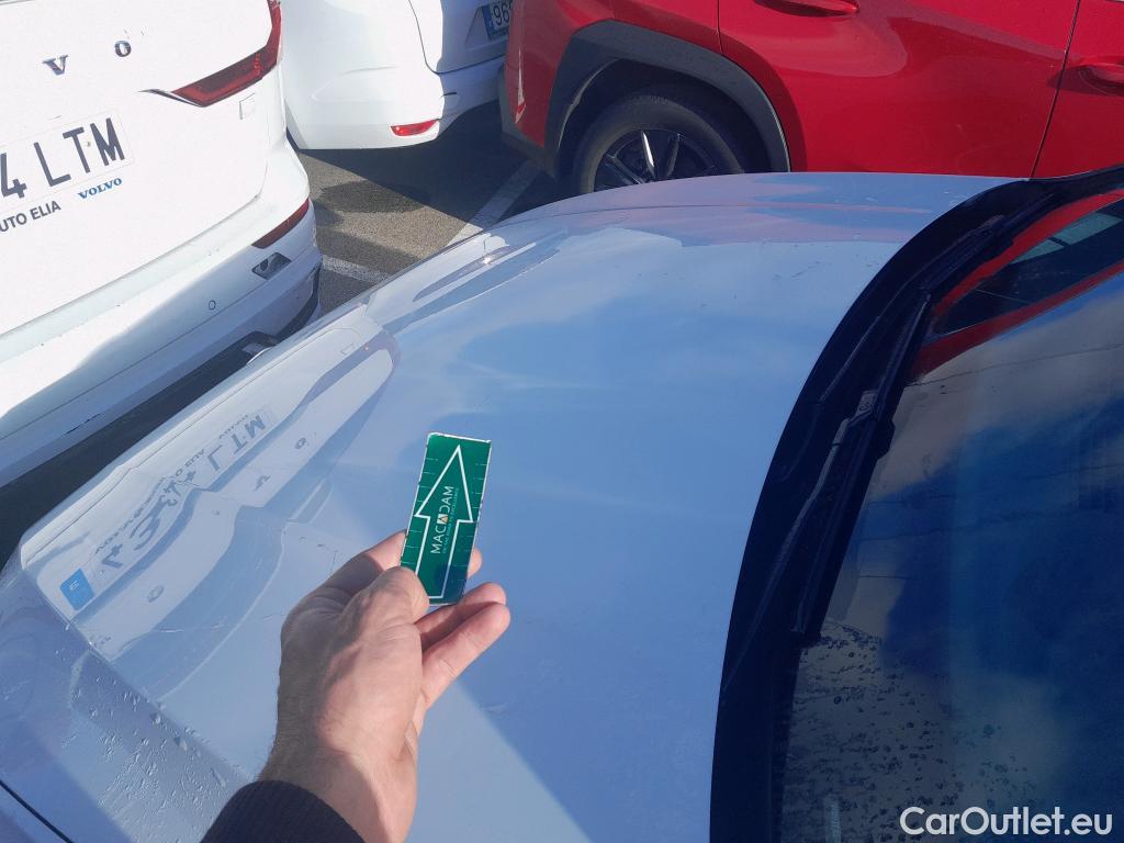  Volkswagen  Golf  VOLKSWAGEN / 2020 / 5P / berlina con portón 2.0 TDI 85kW (115CV) #8