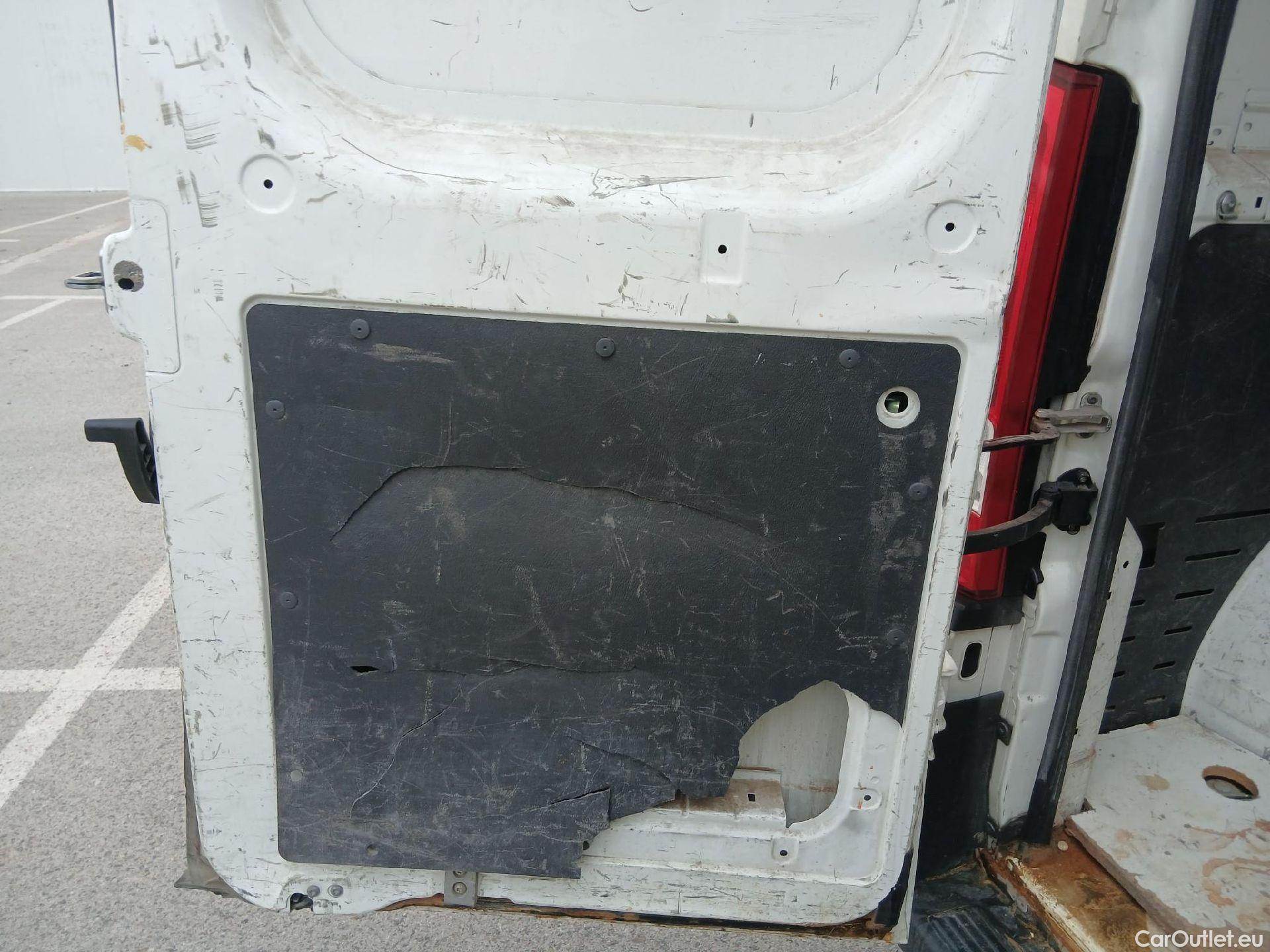  Citroen  Jumper CITROEN  / 2014 / 4P / furgón BlueHDi 96KW (130CV) Furgón 35L2H2 #9