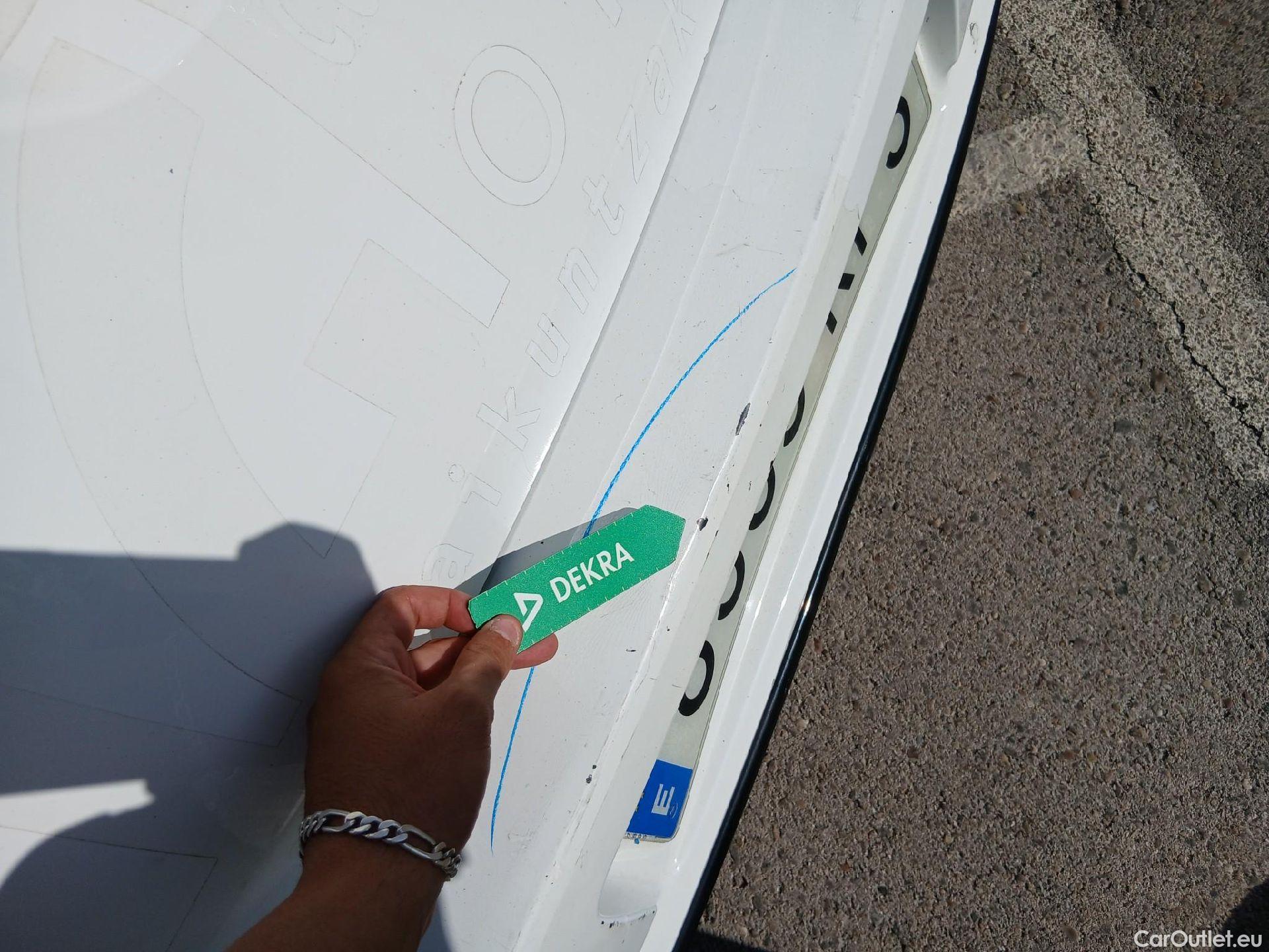  Toyota  Auris TOYOTA  / 2015 / 5P / berlina con portón 1.8 140H Hybrid Business #33