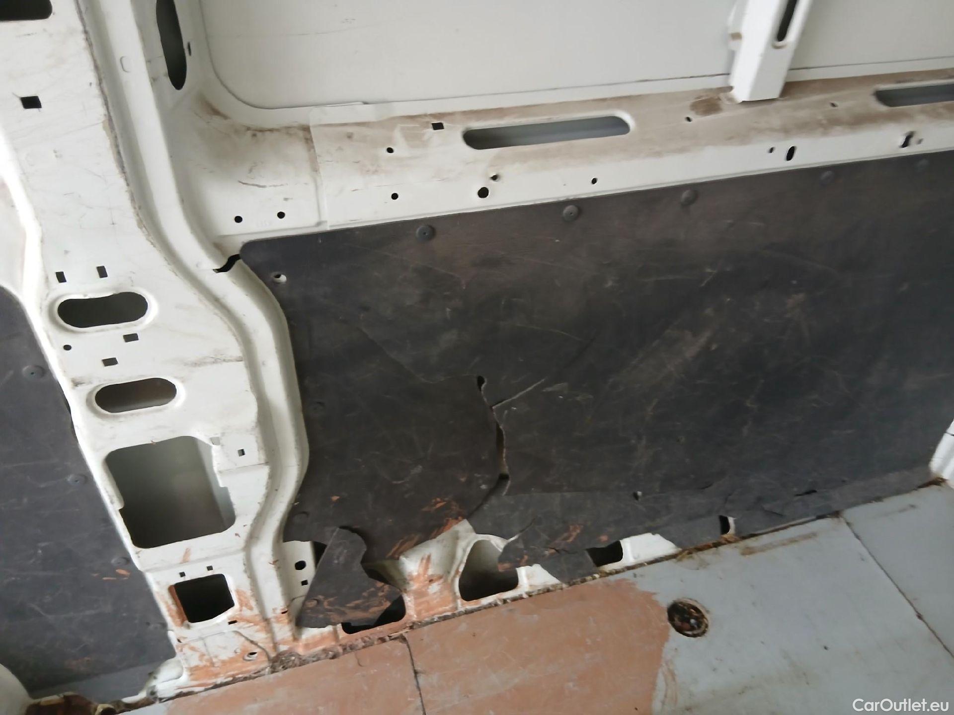  Citroen  Jumper CITROEN  / 2014 / 4P / furgón BlueHDi 96KW (130CV) Furgón 35L2H2 #16