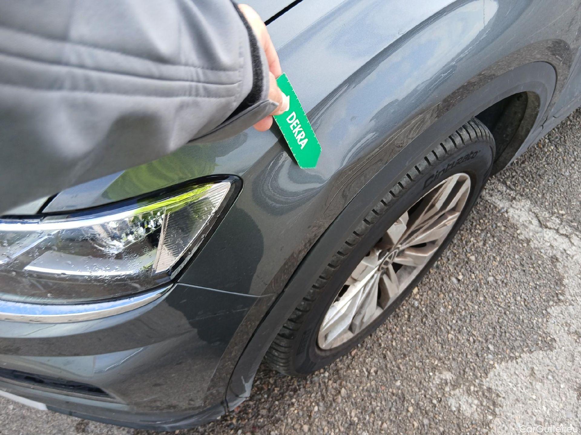  Volkswagen  T-ROC VOLKSWAGEN  / 2017 / 5P / todoterreno Advance 1.0 TSI 81kW (110CV) #3