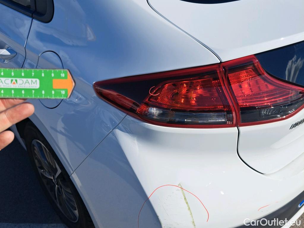  Hyundai   Ioniq HYUNDAI / 2019 / 5P / berlina con portón 1.6 GDI PHEV Klass DCT #57