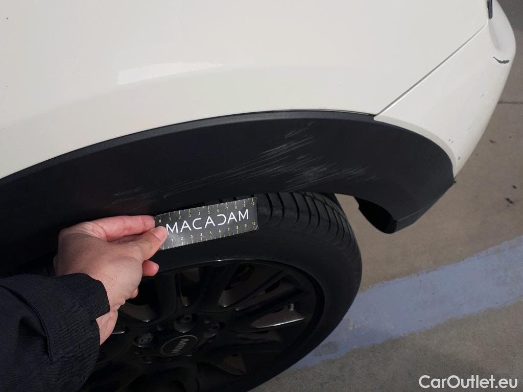  Mini  Cooper MINI MINI / 2014 / 5P / berlina con portón ONE 5 PUERTAS (CX) #28