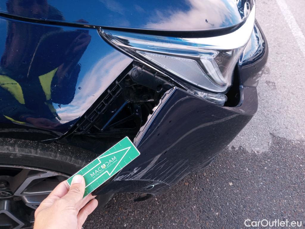  Toyota  Corolla TOYOTA  / 2019 / 5P / berlina con portón 2.0 180H ADVANCE E-CVT #11