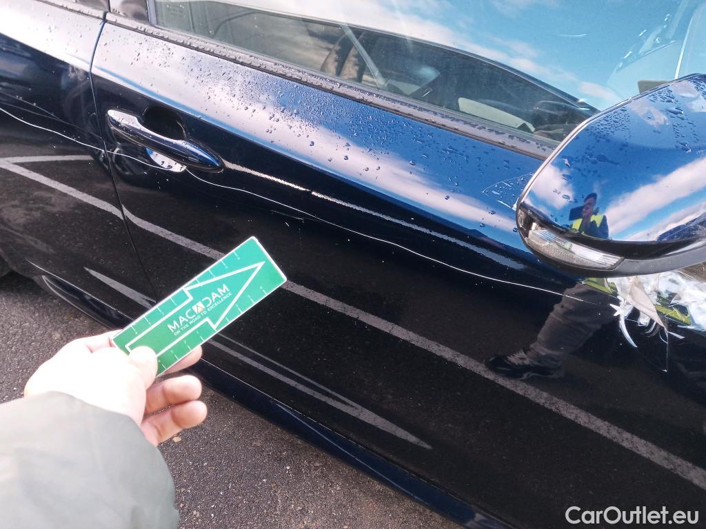  Toyota  Corolla TOYOTA  / 2019 / 5P / berlina con portón 2.0 180H ADVANCE E-CVT #24