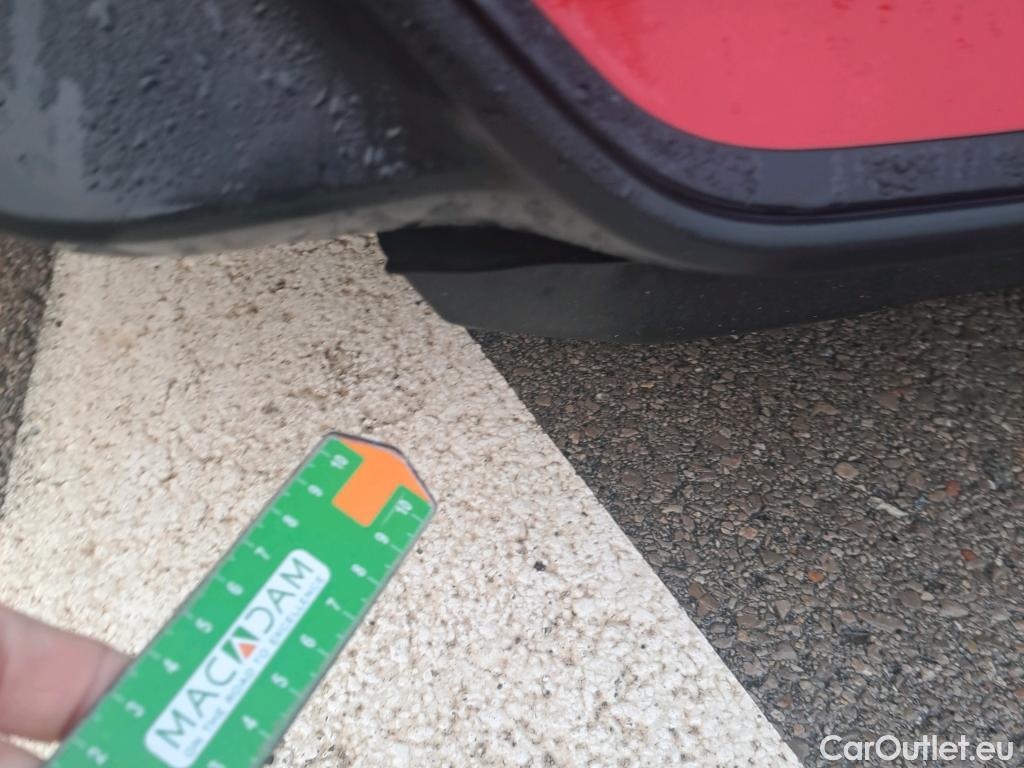  Toyota  Aygo TOYOTA  / 2018 / 5P / minicoche 1.0 70 x-play #11