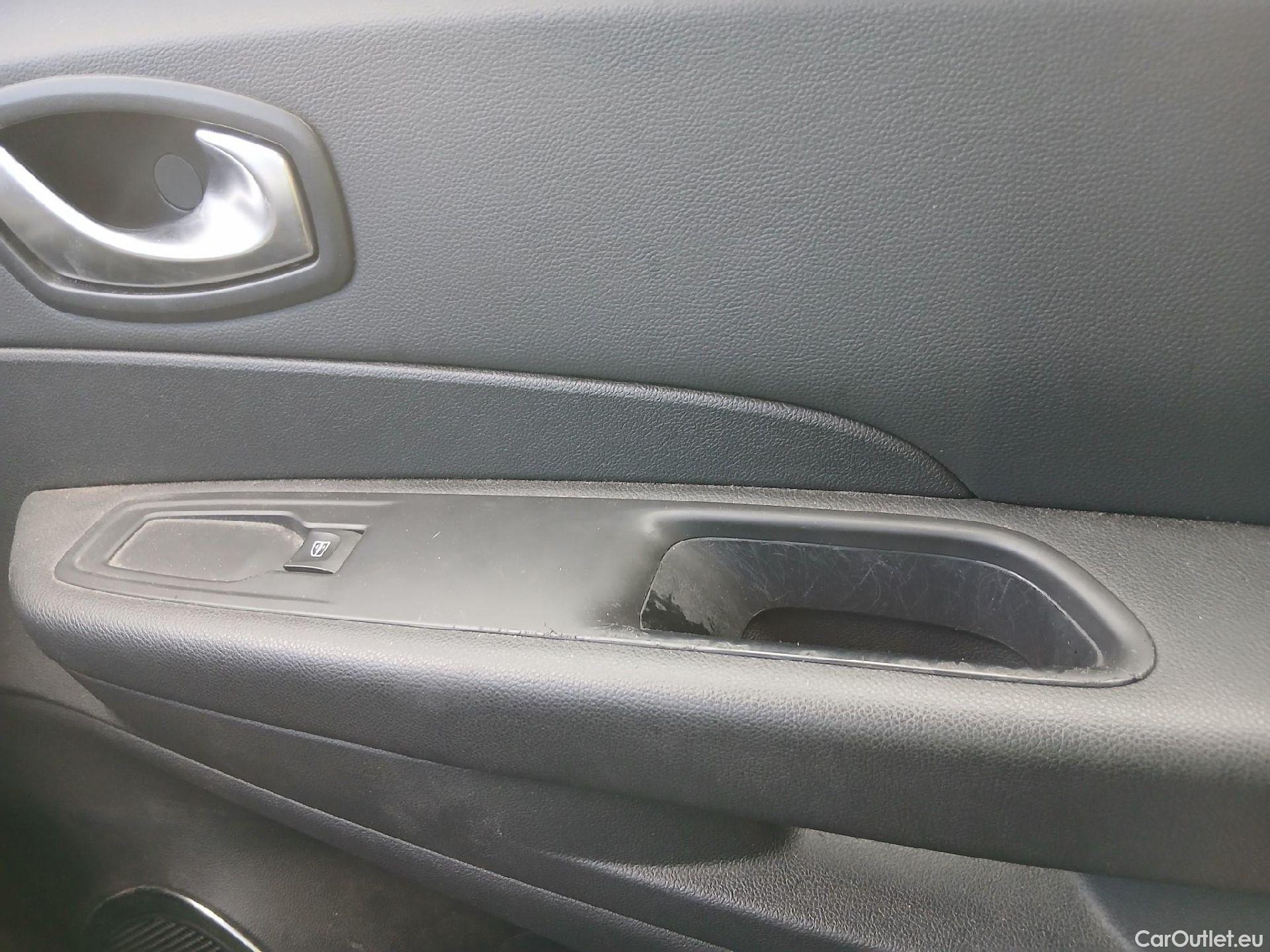  Renault  Captur  Zen 0.9 TCe 90CV MT5 E6 #64